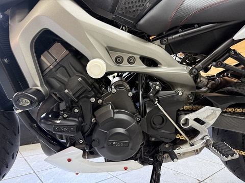 900 ABS Naked