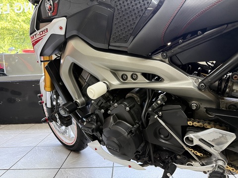 900 ABS Naked