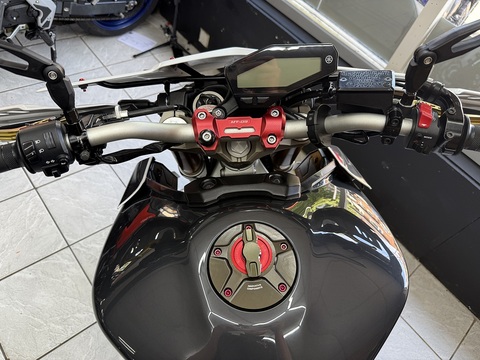 900 ABS Naked