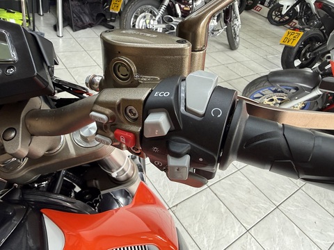 125 Adventure
