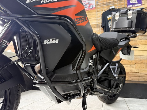 1290 Adventure