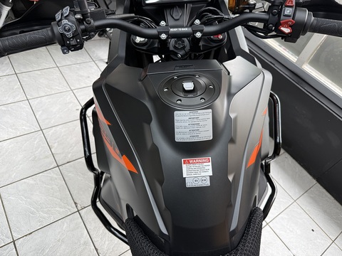1290 Adventure