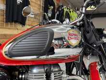 Royal Enfield Classic 350  