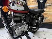 Royal Enfield Classic 350  