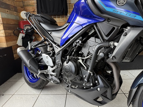 300 ABS Hyper-naked ps)