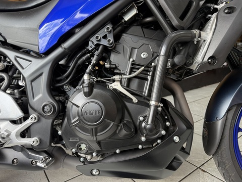 300 ABS Hyper-naked ps)