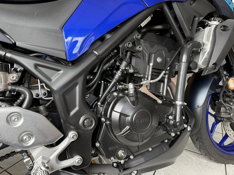 300 ABS Hyper-naked ps)