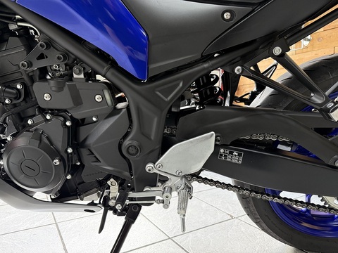 300 ABS Hyper-naked ps)