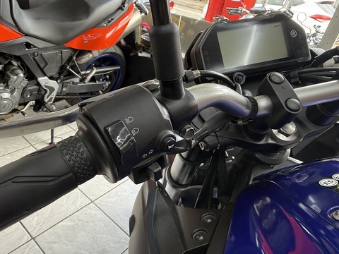 300 ABS Hyper-naked ps)