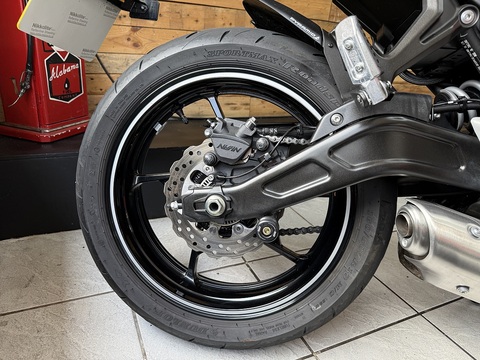 650 Super Sports