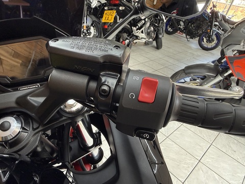 650 Super Sports