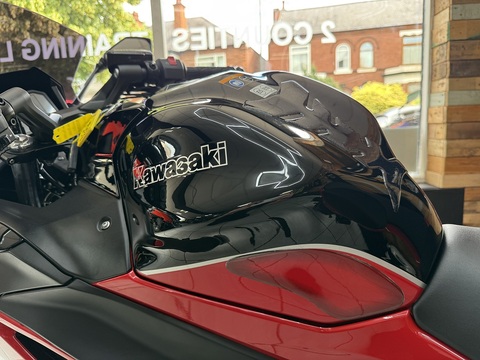 650 Super Sports