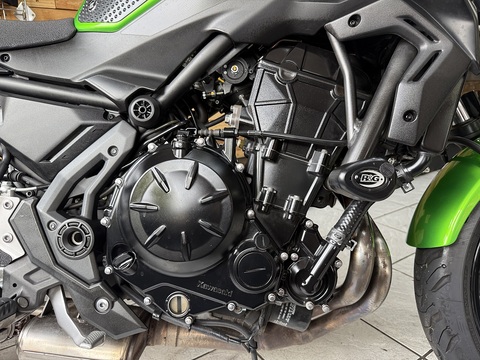 650 Supernaked