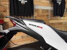 Honda CBR250R  