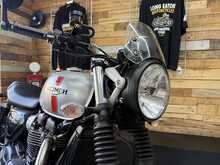Triumph Street Twin  