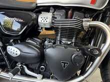 Triumph Street Twin  