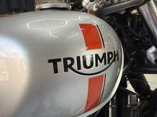 Triumph Street Twin  