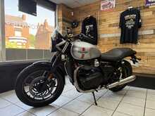 Triumph Street Twin  