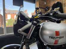 Triumph Street Twin  