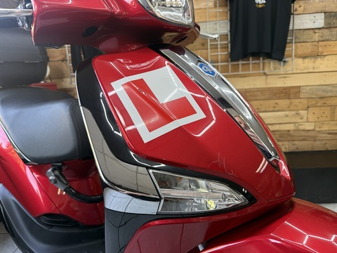 125 Scooter Petrol CVT Euro 5 (11 ps)