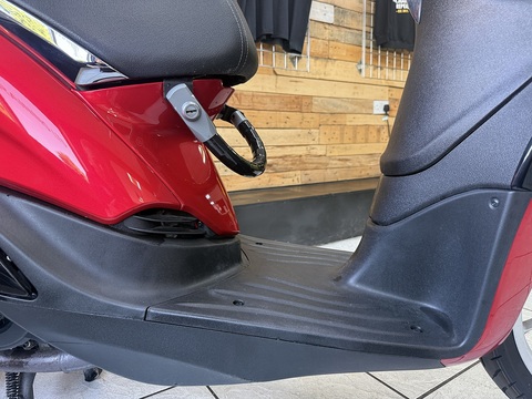 125 Scooter Petrol CVT Euro 5 (11 ps)