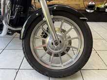 Triumph Bonneville America 865  