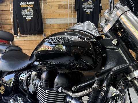 865 Custom Cruiser