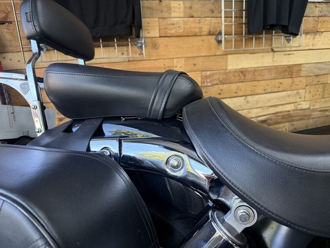 865 Custom Cruiser