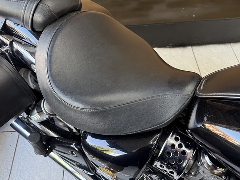 865 Custom Cruiser