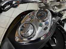 Triumph Bonneville America 865  