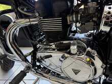 Triumph Bonneville America 865  