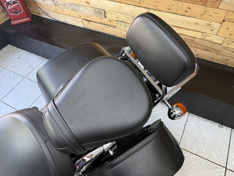 865 Custom Cruiser