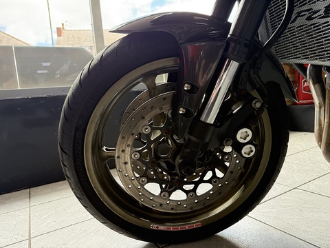 FZ1