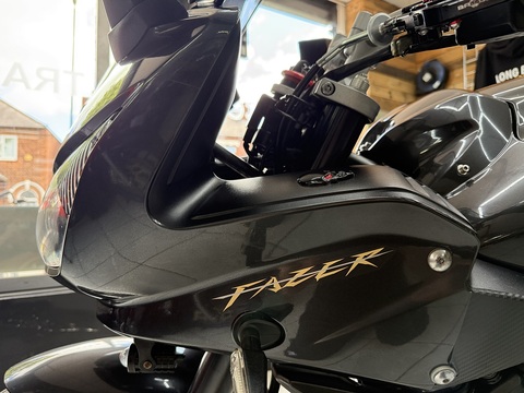 FZ1