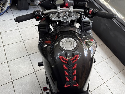 FZ1