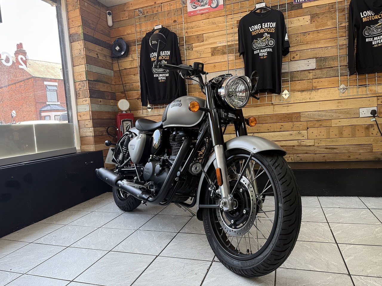Royal Enfield 350 Roadster/Retro
