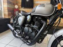 Royal Enfield Classic 350  