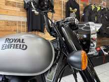 Royal Enfield Classic 350  