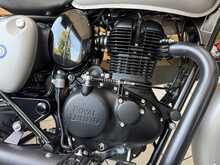 Royal Enfield Classic 350  