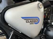 Royal Enfield Classic 350  