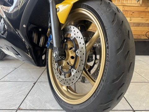 R6 anniversary