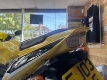 Yamaha R6  