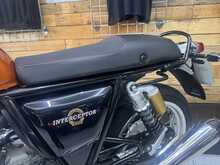 Royal Enfield Interceptor 650  