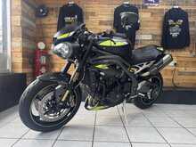 Triumph Speed Triple 1050 RS 