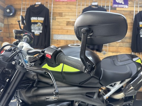 1050 RS Naked Petrol Manual Euro 4 (150 ps)