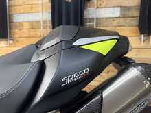 Triumph Speed Triple 1050 RS 