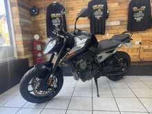 KTM 790 Duke  