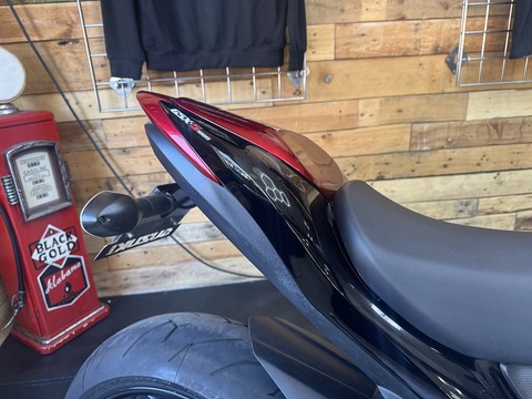 1000 Super Sports Petrol Manual (145 ps)