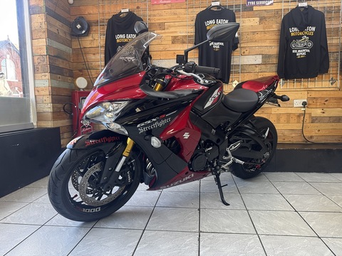 1000 Super Sports Petrol Manual (145 ps)