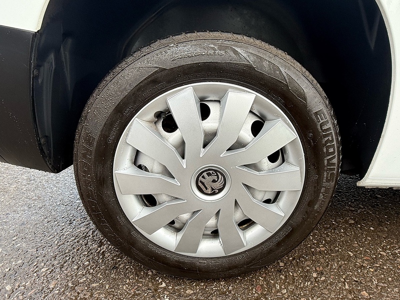 Vauxhall 1.5 Turbo D 2300 Dynamic Panel Van 4dr Diesel Manual L1 H1 Euro 6 (100 ps)
